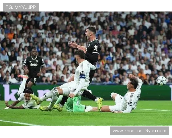 尤文客场4-1帕尔马，坎比亚索乌龙难阻对手溃败